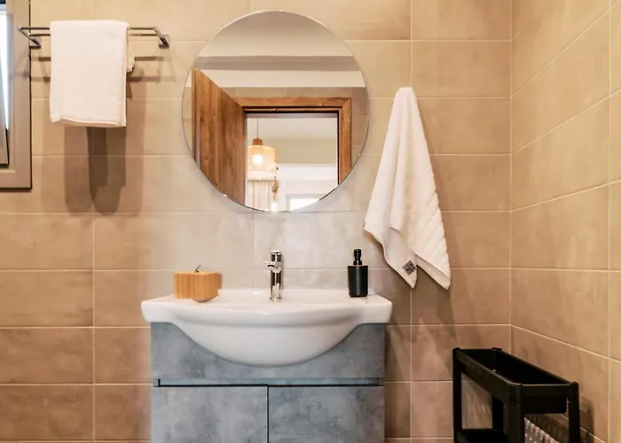 Seascape House クレマスティ